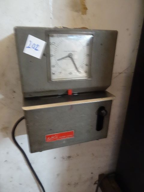 lot 202 image: Lathem Time Clock Works Includes Key,
