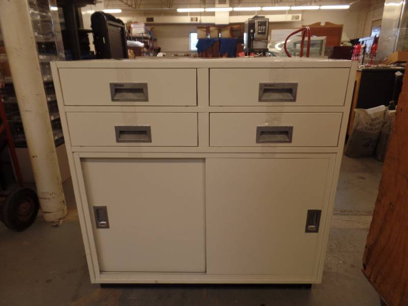 DIEBOLD METAL CABINET
