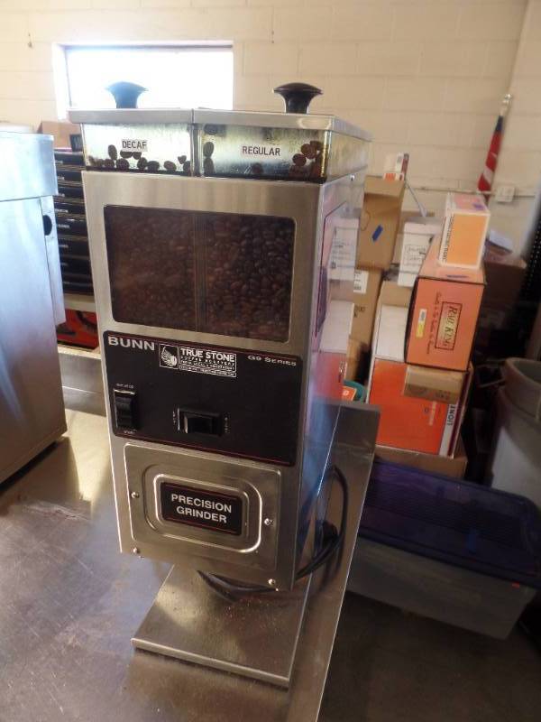 COMMERCIAL COFFEE GRINDER