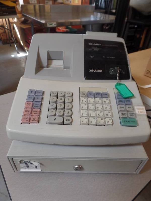 ELECTRONIC CASH REGISTER