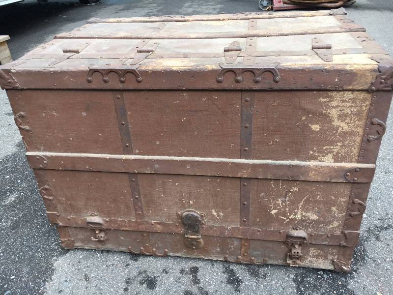 lot 52 image: Vintage Truck