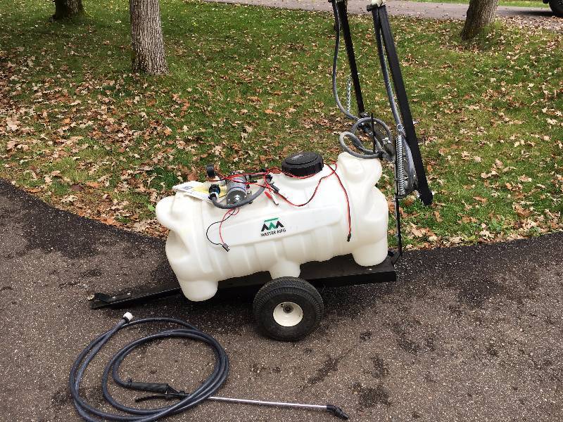 lot 54 image: Pull Behind Lawn Sprayer w Wand