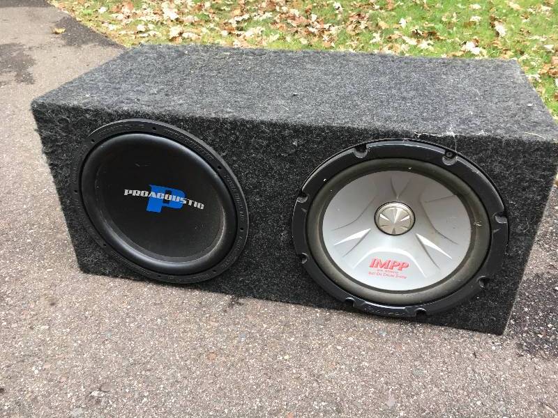 lot 57 image: Pair of Speakers w Box