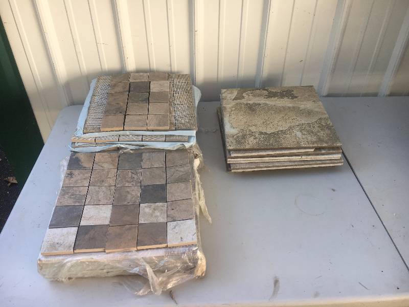 lot 69 image: Lot of Cermic Tile