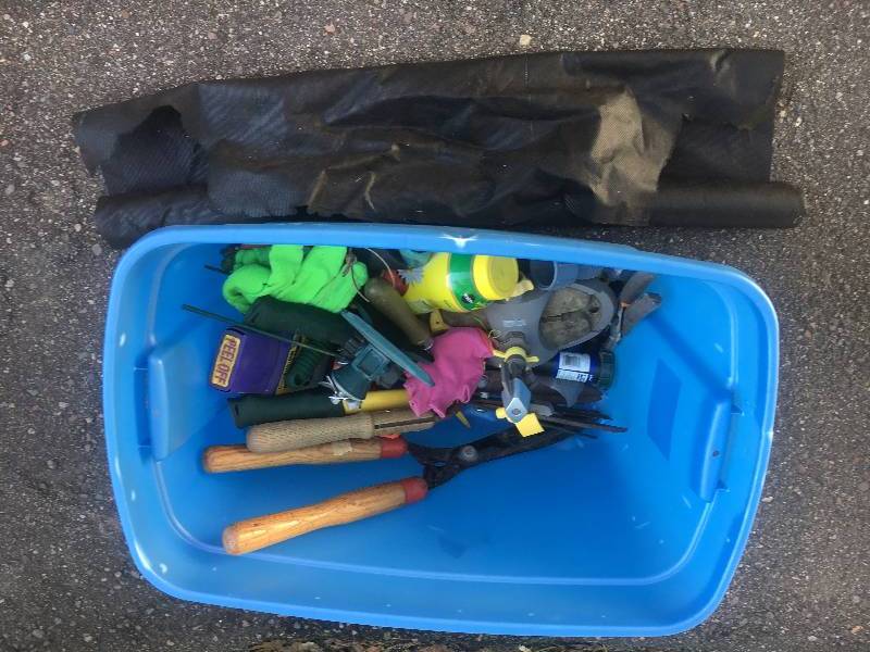 lot 72 image: Lot of Garden Tools