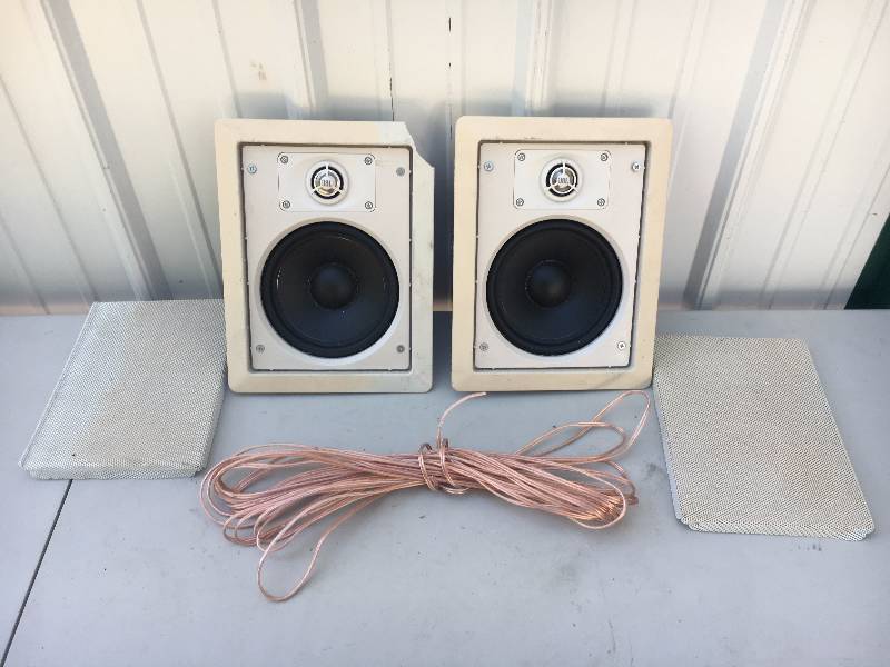 lot 81 image: JBL In-Wall Speakers