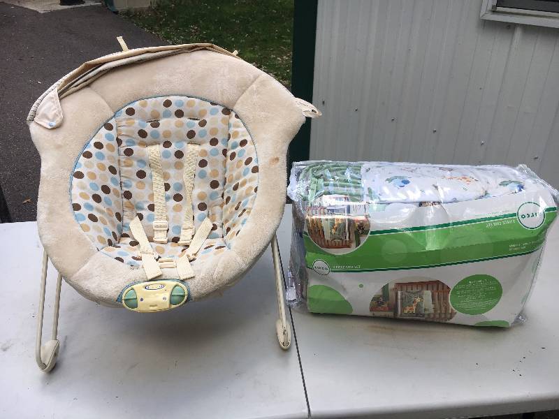 lot 99 image: Baby Swing & 3 Piece Crib Set