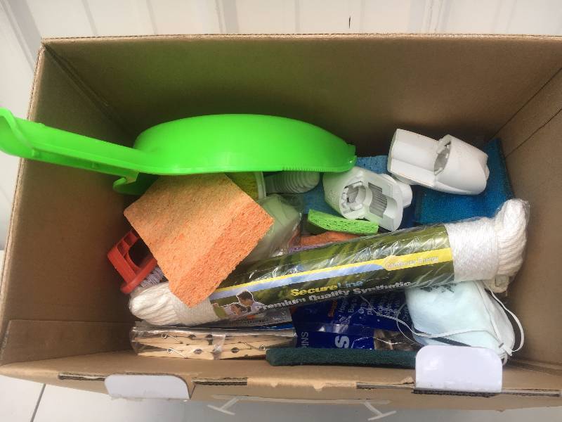 lot 112 image: Misc Cleaning Supply Lot