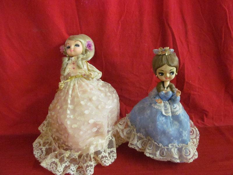 lot 85 image: collectibles