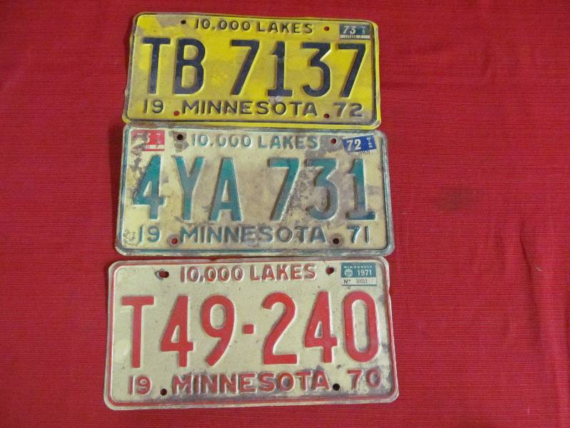lot 90 image: collectibles