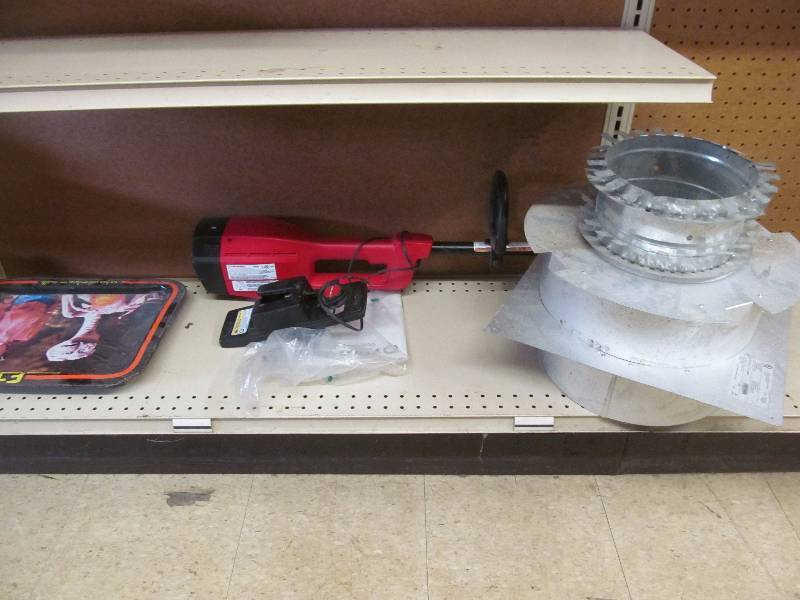 lot 9 image: string trimmer