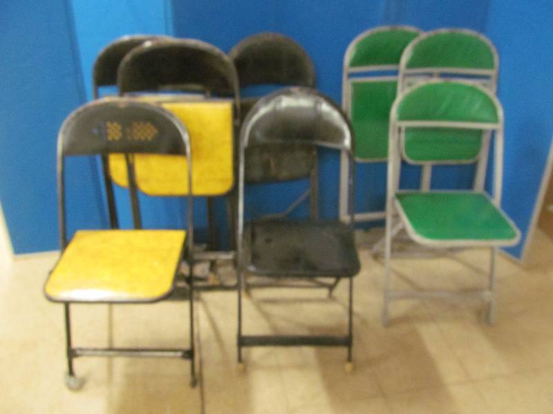 lot 32 image: chairs