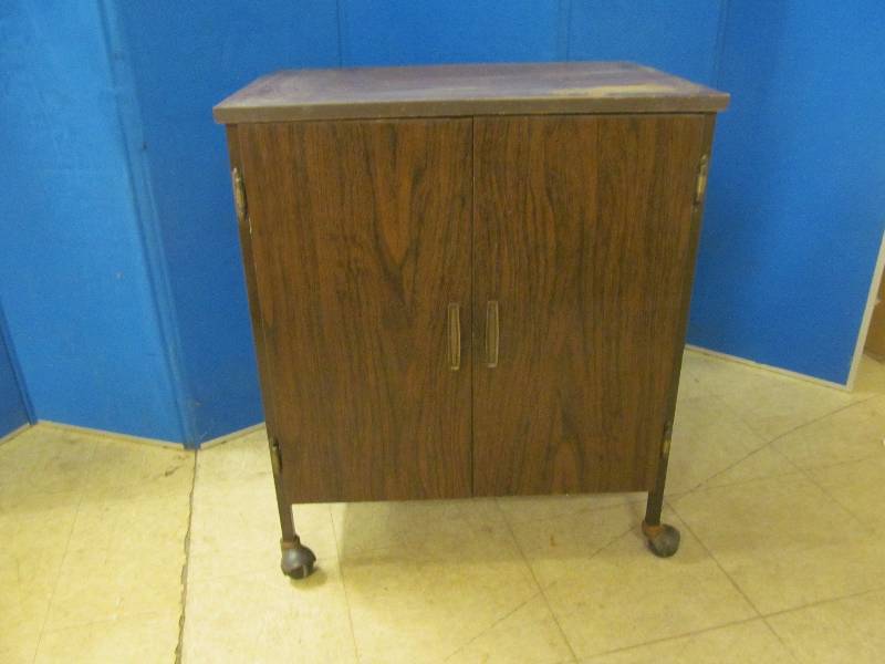 lot 65 image: cabinet