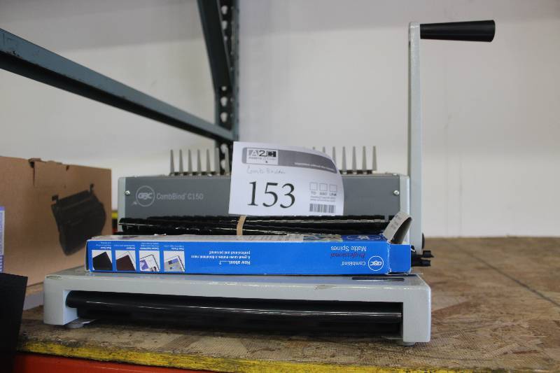lot 153 image: GBC CombBind C150 Binding Machine w Accessories