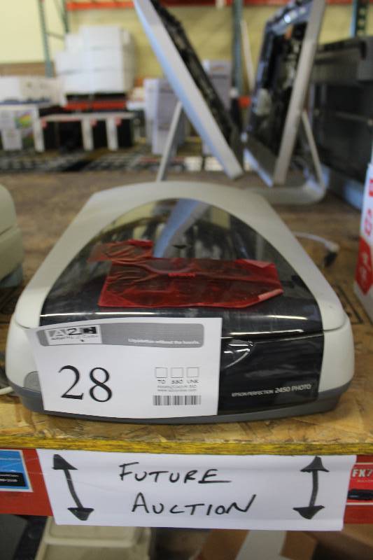 lot 28 image: Epson Perfection 2450 Photo Scanner