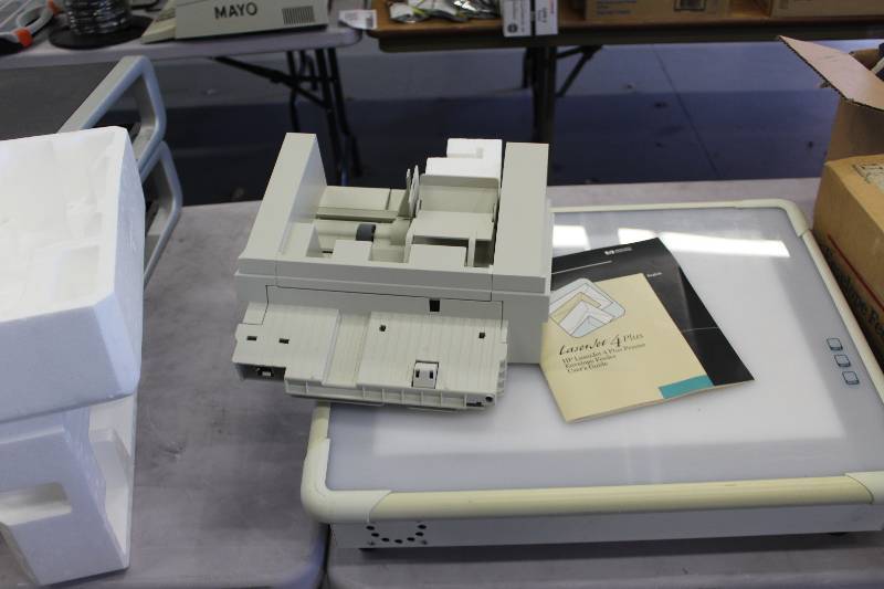 lot 6 image: HP LaserJet 4Plus Envelope Feeder w Users Guide