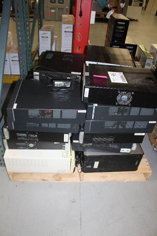 lot 36 image: Pallet Lot of Computer Towers