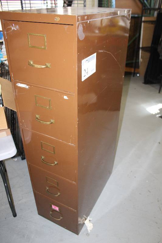 lot 24 image: 4-Drawer Metal File Cabinet