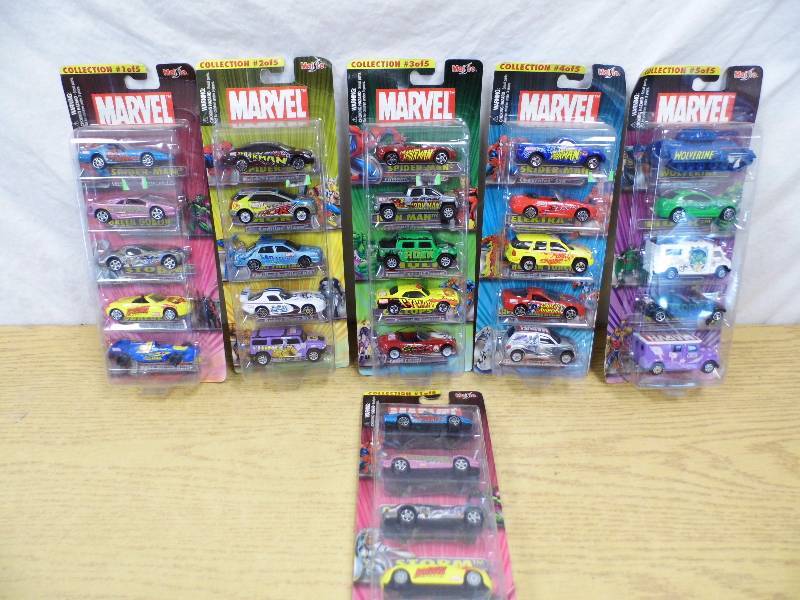 lot 23 image: Marvel Diecast Collectible Cars