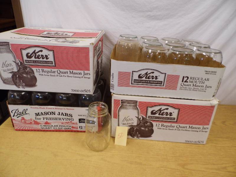 lot 50 image: 48 - Quart Jars