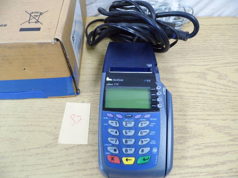 lot 82 image: Credit Card Machine