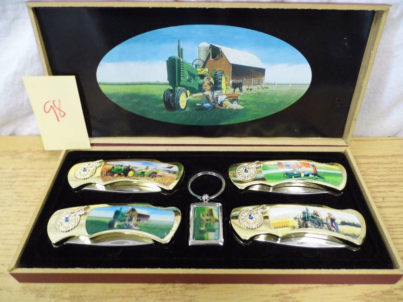 lot 98 image: John Deere Knives