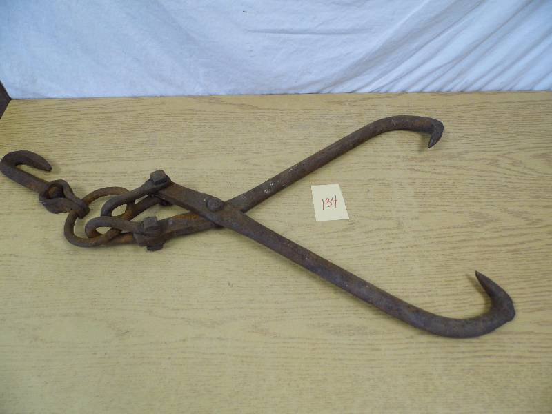 lot 134 image: Antique Log Tines