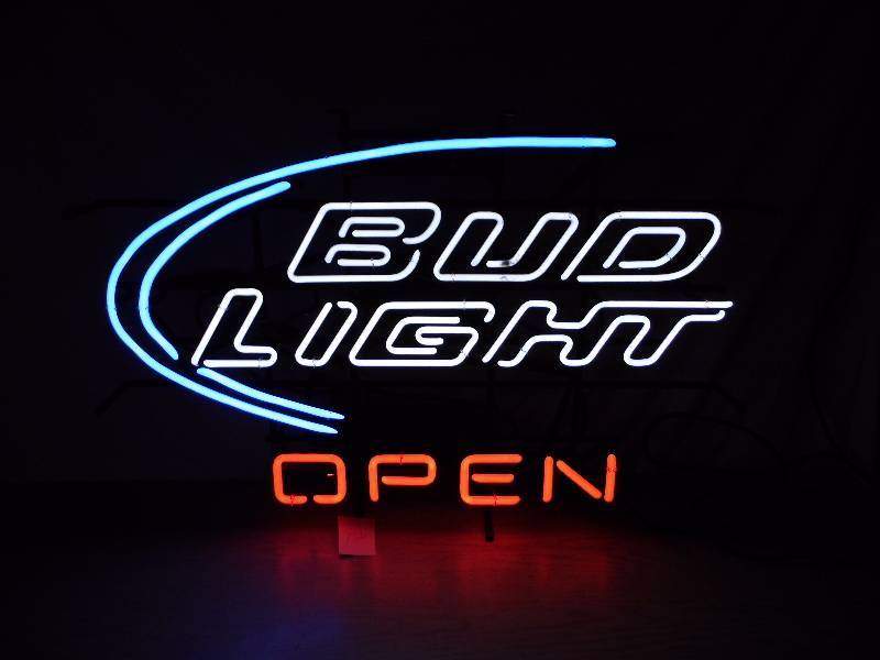 lot 136 image: Bud Light Neon Sign