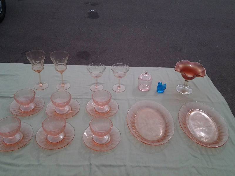 lot 20 image: Lot Of Pink Glassware