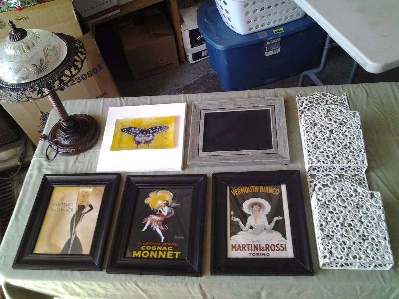lot 64 image: Fancy Lamp, 3-Framed Pictures 13x11, Glass Butterfly Picture, Wall Organizer 26, Chalk Board