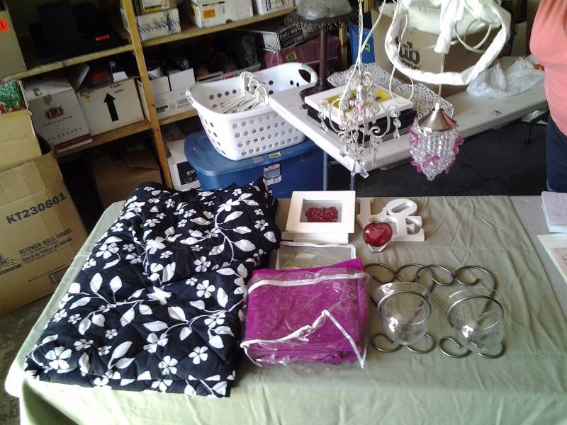 lot 67 image: Twin Comforter & Sham, 2-Chandeliers, Wall Sconces, Pair Hot Pink Panels, LoveFloral Decor
