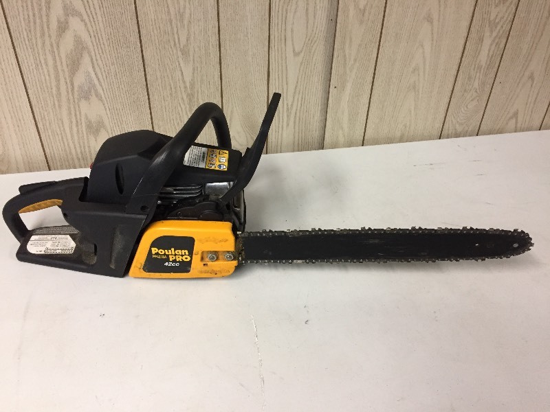 lot 2 image: Poulan Pro Chain Saw 42CC PP4218A