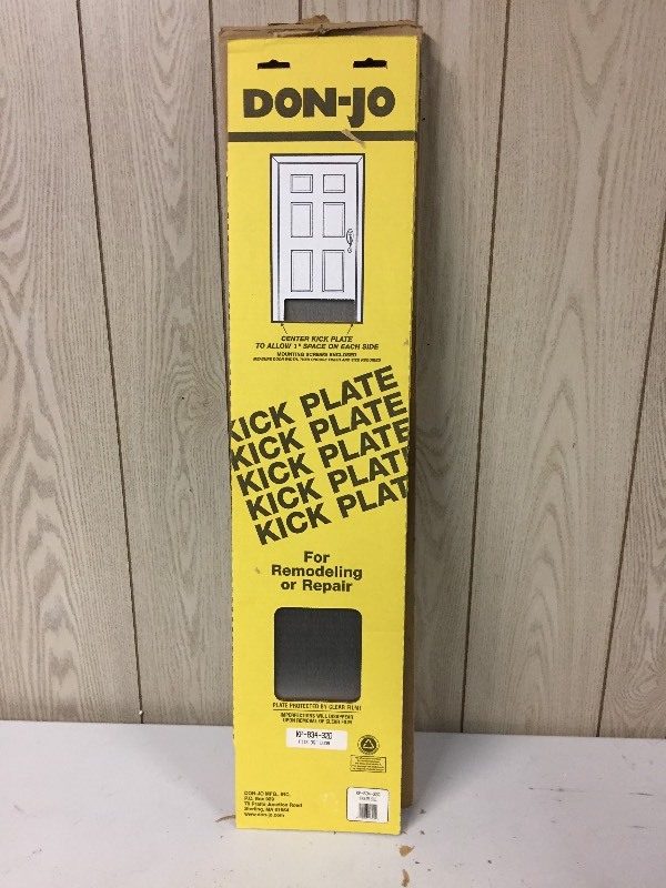 lot 32 image: New Don-Jo Center Kick Plate Stainless Steel