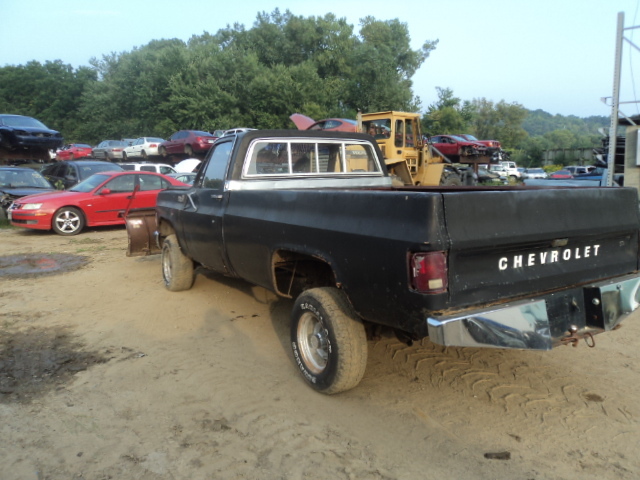 lot 2 image: Snow Plow Truck