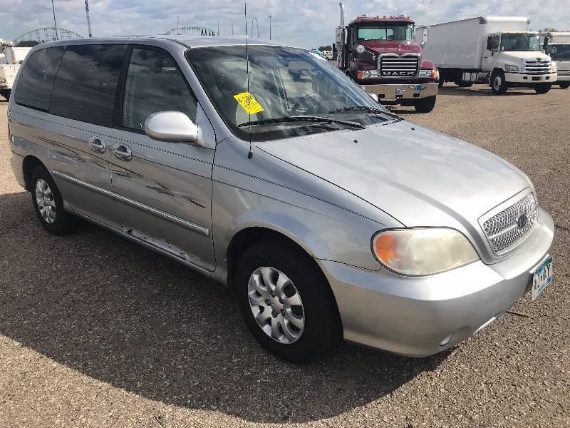 2004 Kia Sedona LX