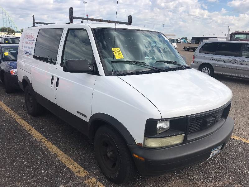 2001 GMC Safari Cargo Van