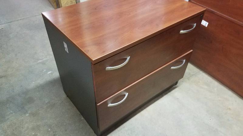 2-Drawer File Cabinet