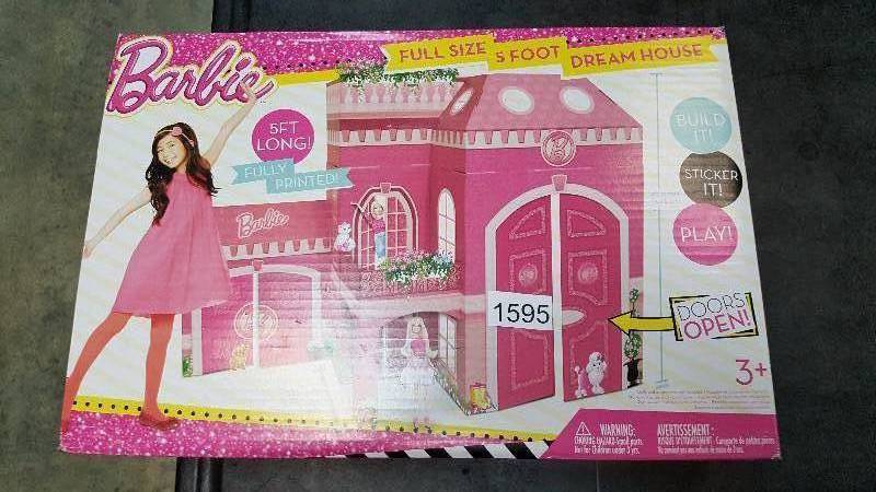 lot 1595 image: Neat-Oh Barbie Full Size Play House