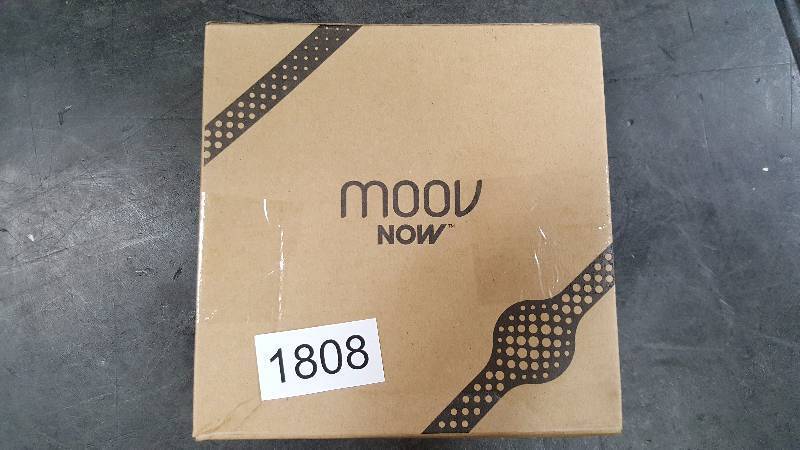 lot 1808 image: Moov Now Personal Coach and Sports Tracker (2nd Gen) - M1508&nbspWhite