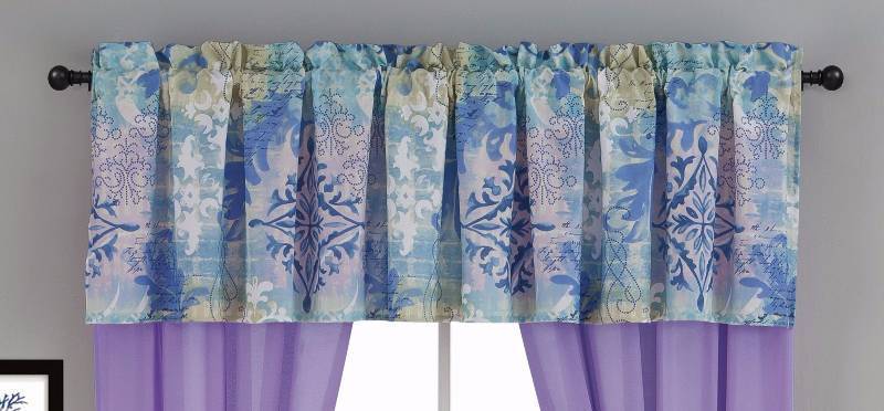 lot 349 image: alcove Delaney 80 x 20 Valance Lavender  Lush Decor Reyna 108 x 84 Panel Pair Ivory