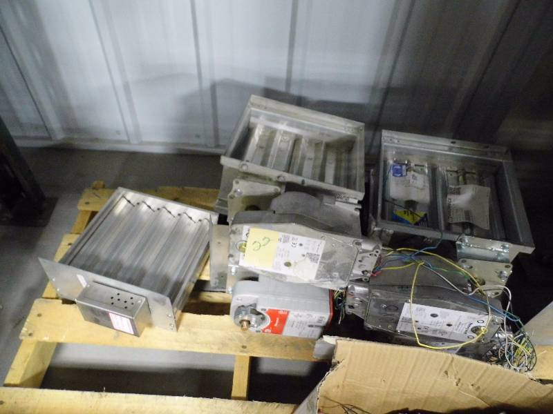lot 22 image: Motorized Damper