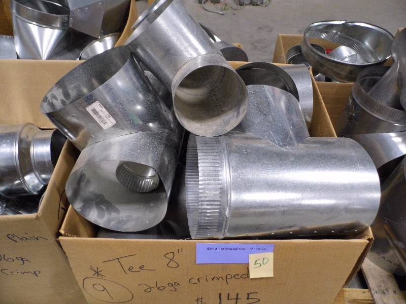 lot 50 image: Lot of 9 Crimped Ts