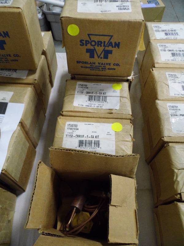 lot 83 image: Valves