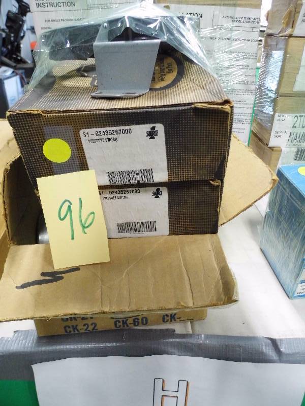 lot 96 image: Pressure Switches