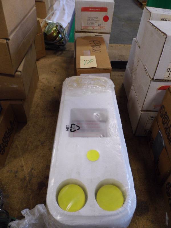 lot 120 image: Flow Switches - Zone Valves