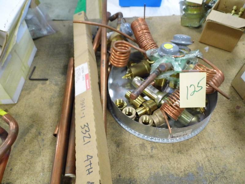 lot 125 image: Copper Pipe - Valves