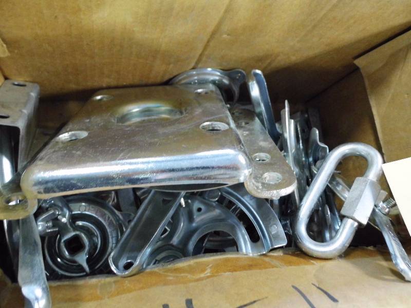 lot 130 image: Sleeve Bases