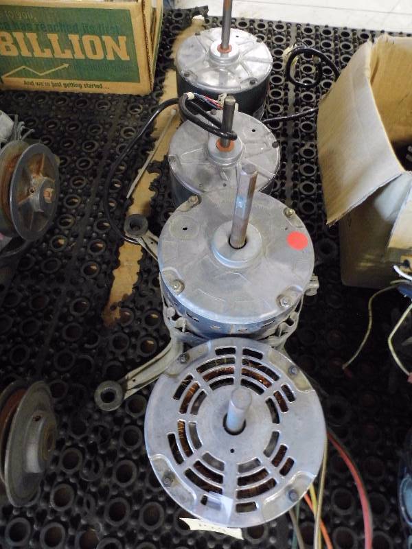 lot 149 image: Lot of 4 Assorted Motors