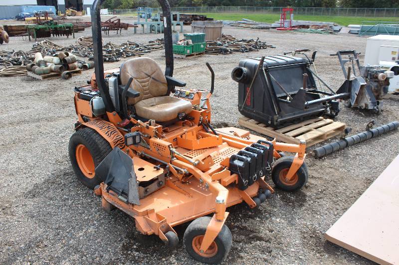 lot 19 image: Scag Sabre Tooth Tiger Commercial Riding Lawn Mower w 72in. Deck, Roller, Bagger