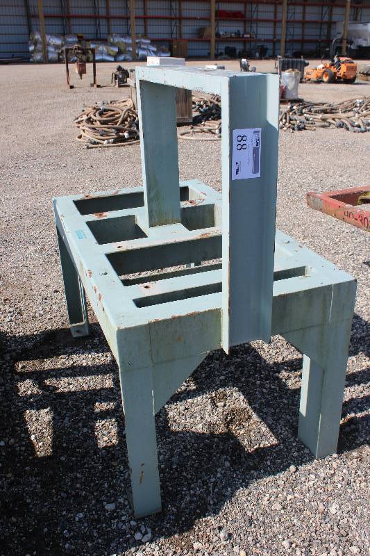 lot 88 image: Tuthill M-D Pneumatics Base Mount Unit